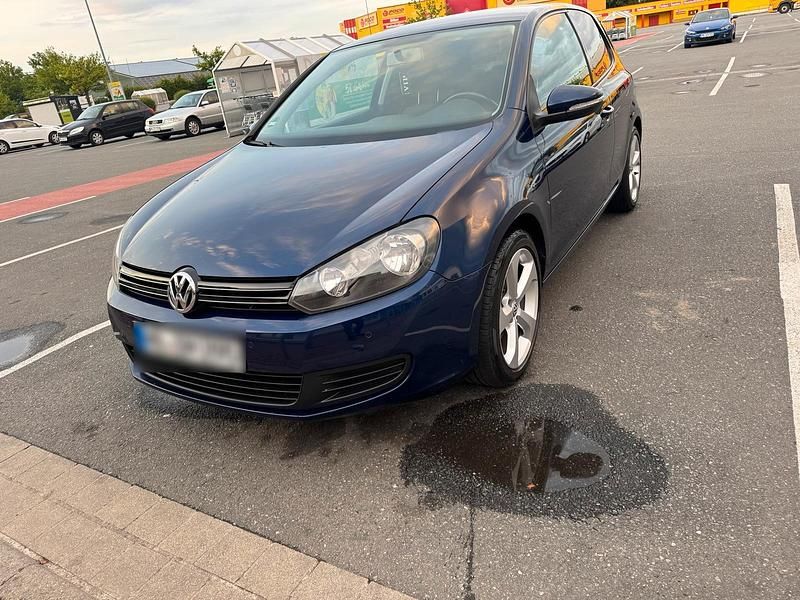 Blau Gebraucht 2010 VW Golf VI Kleinwagen | 3.700 € (Fairer Preis) - Bild 1/4