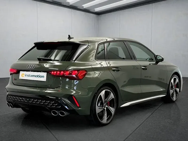 Gebraucht Audi S3 Sportback 333 PS (244 kW) 2025 Grün Kleinwagen