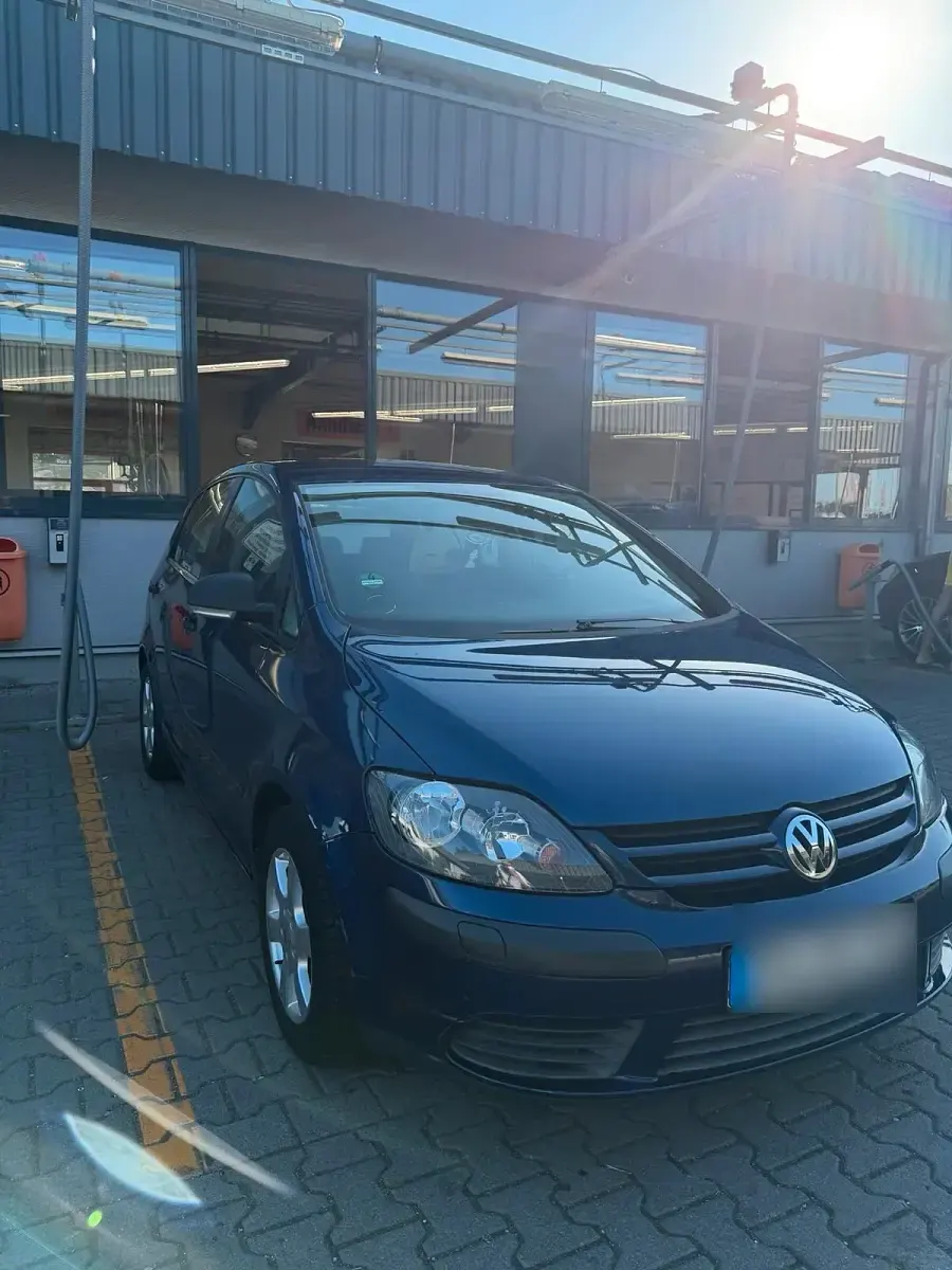 Gebraucht VW Golf Plus Cross 105 PS (77 kW) 2006 Blau Limousine