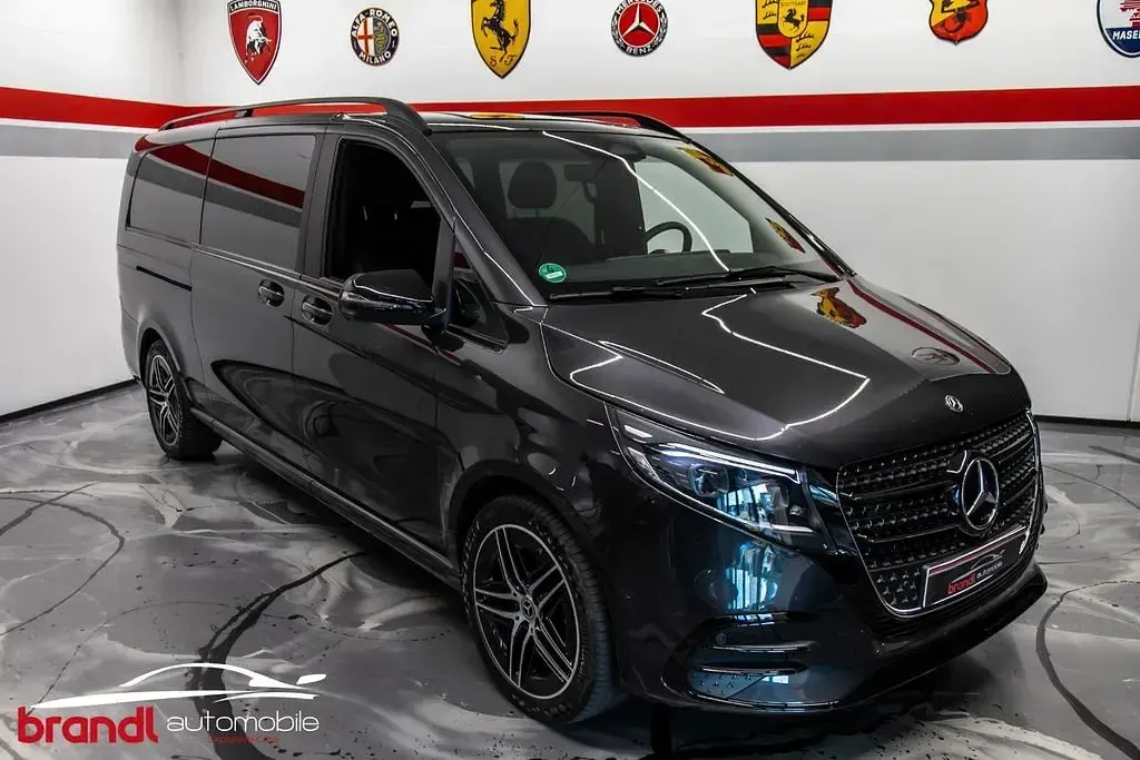 Gebraucht Mercedes V300 Exclusive 237 PS (174 kW) 2025 Grau Van / Kleinbus
