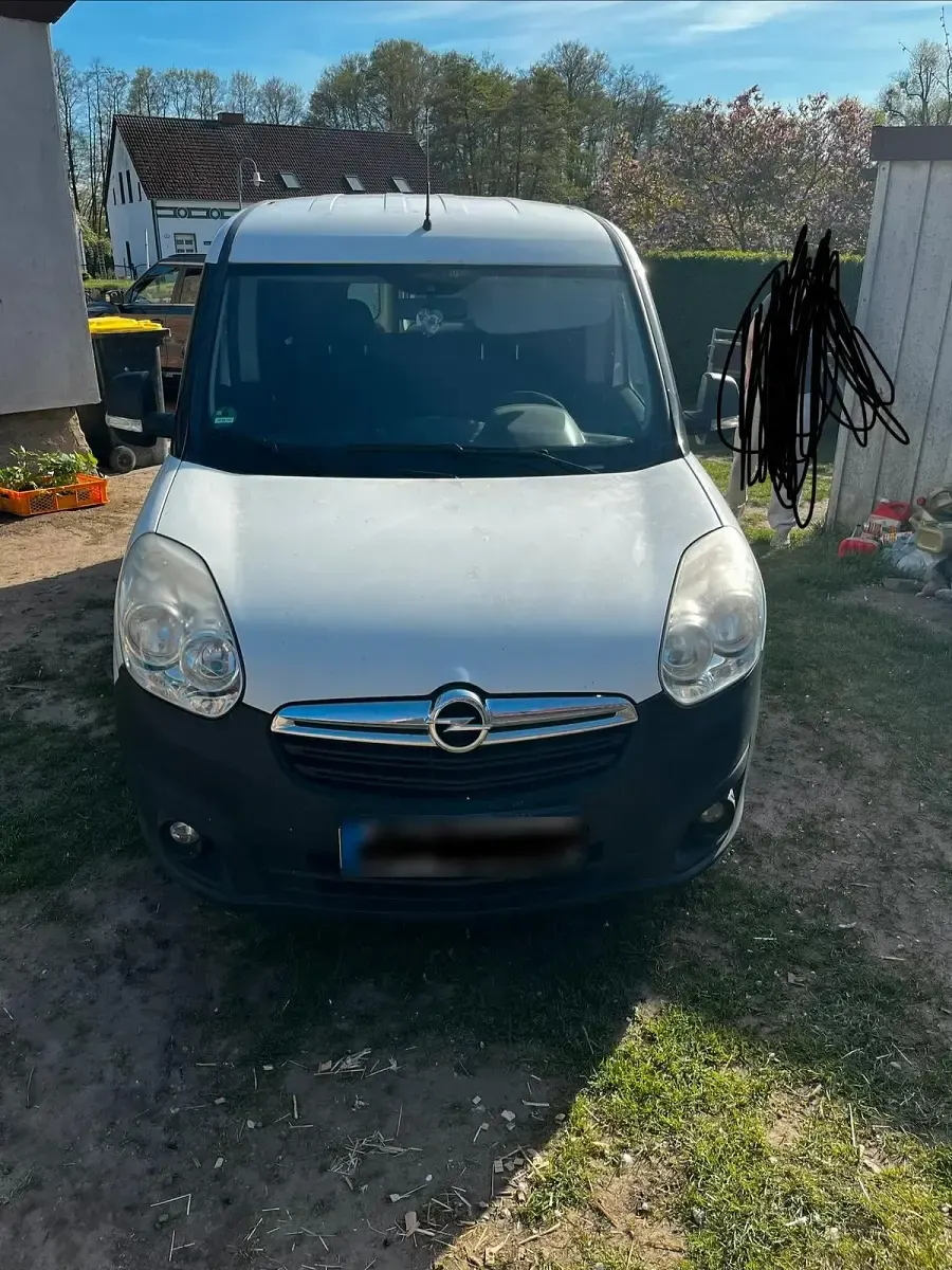 Usado Opel Combo 90 HP (66 kW) 2015 Branco Monovolume