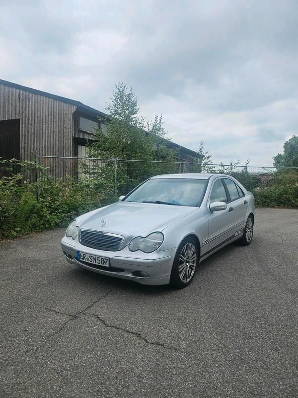 Gebraucht 2003 Mercedes C200 Limousine | 2.500 € (Fairer Preis) - Bild 1/4