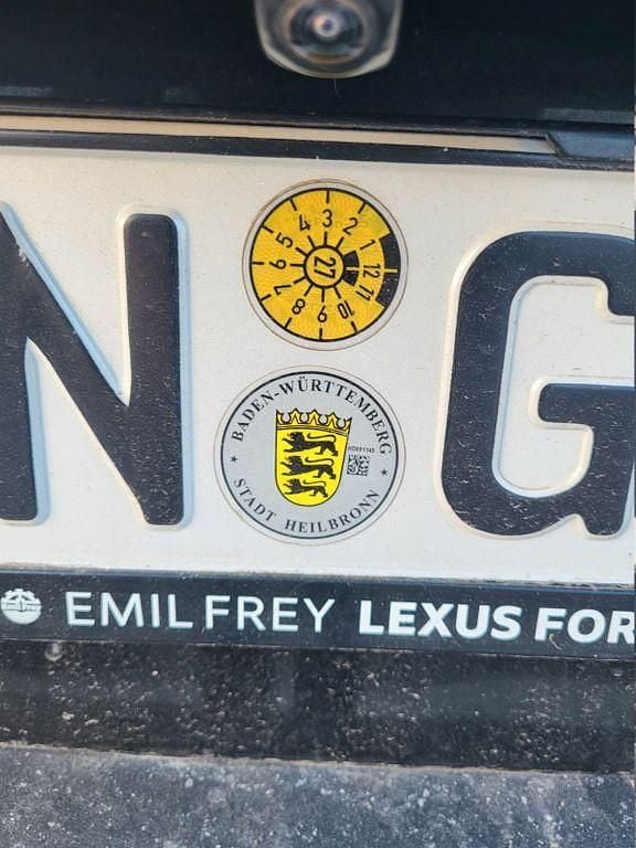 Gebraucht Lexus UX 250h 184 PS (135 kW) 2022 Schwarz SUV