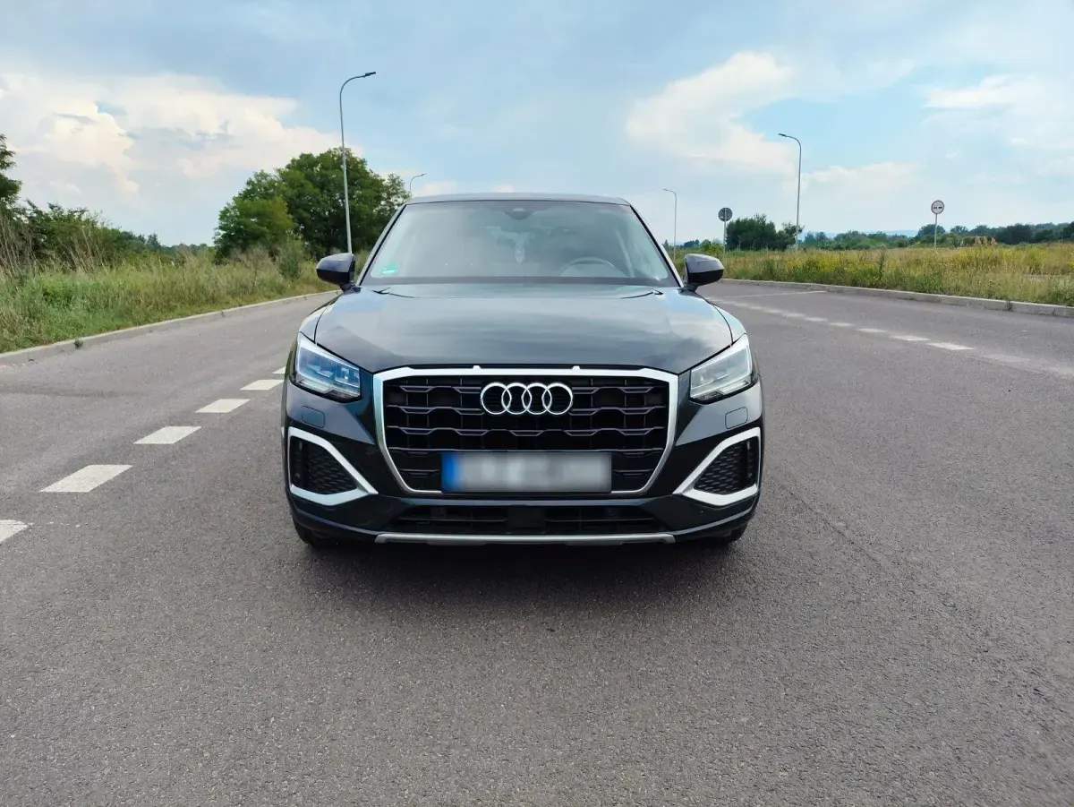 Gebraucht Audi Q2 150 PS (110 kW) 2022 Grau SUV