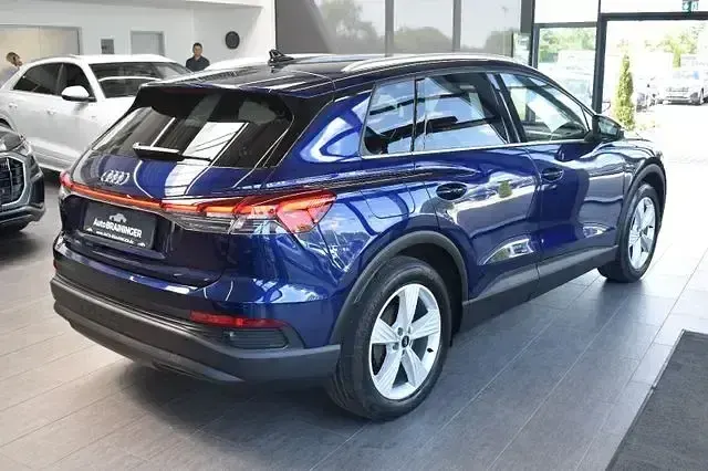Gebraucht Audi Q4 e-tron S-Line 150 kW (204 PS) 2022 Blau SUV