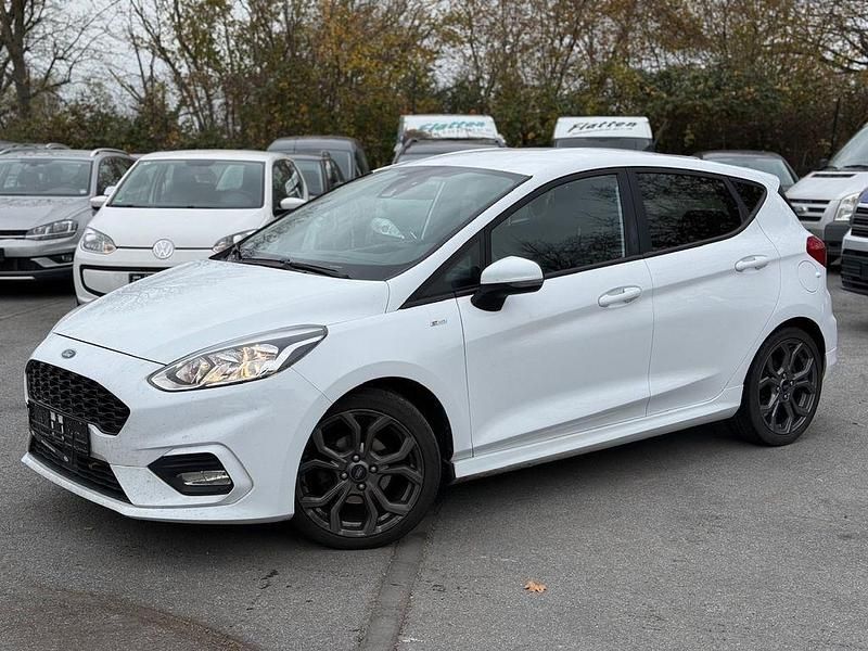 Weiß Gebraucht 2018 Ford Fiesta ST-Line Limousine | 9.000 € (Superpreis) - Bild 1/4
