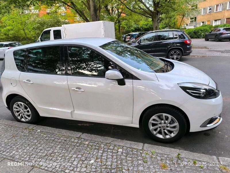 Weiß Gebraucht 2014 Renault Mégane III Van / Kleinbus | 7.200 € - Bild 1/4