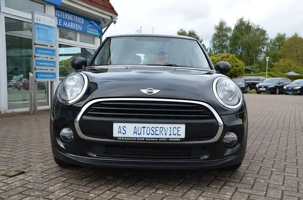 Occasion Mini ONE 75 PK (55 kW) 2018 Zwart Hatchback