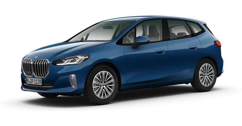 Gebraucht BMW 220 Active Tourer Luxury Line 163 PS (119 kW) 2025 Blau Van / Kleinbus