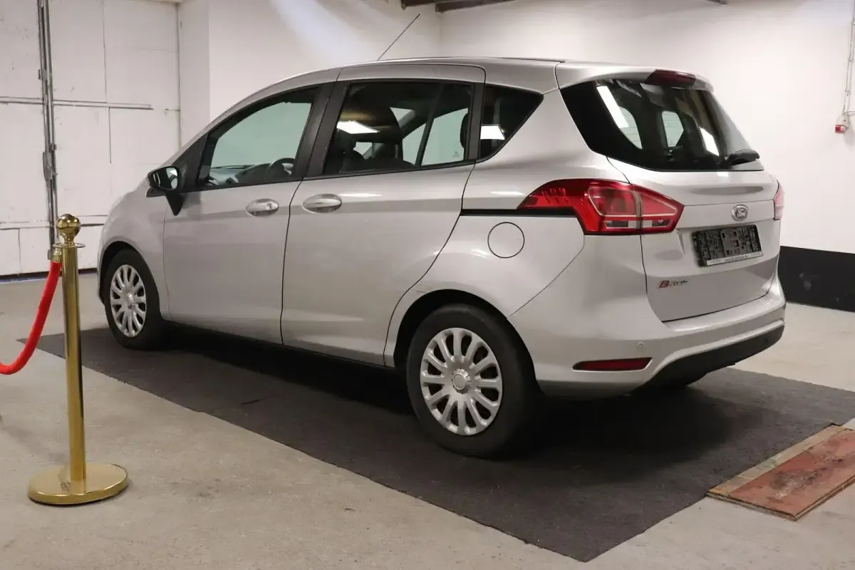 Gebraucht Ford B-MAX Trend 75 PS (55 kW) 2014 Silber Van / Kleinbus