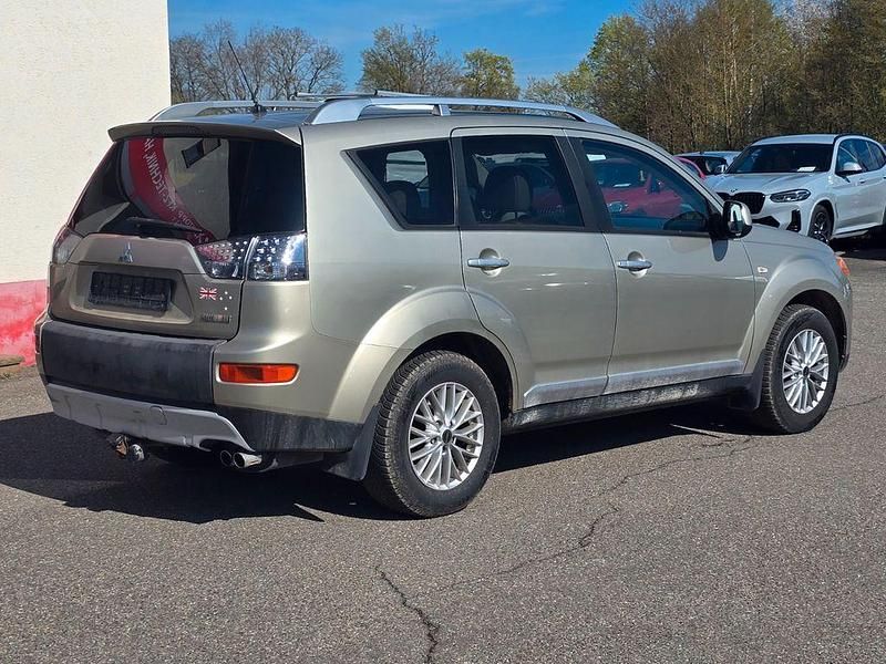 Gebraucht Mitsubishi Outlander Instyle 140 PS (102 kW) 2007 Beige SUV