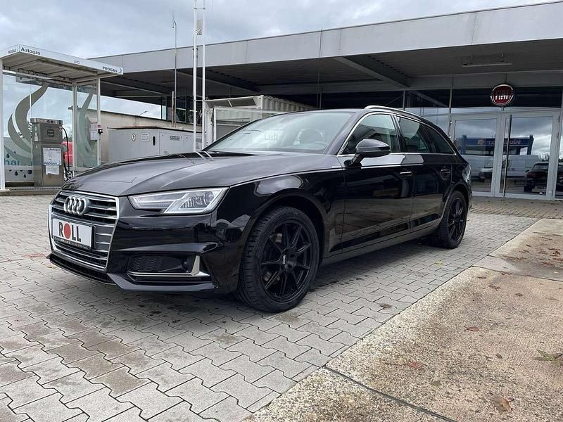 Mythosschwarz metallic Gebraucht 2019 Audi A4 Sport Kombi | 26.890 € (Fairer Preis) - Bild 1/4
