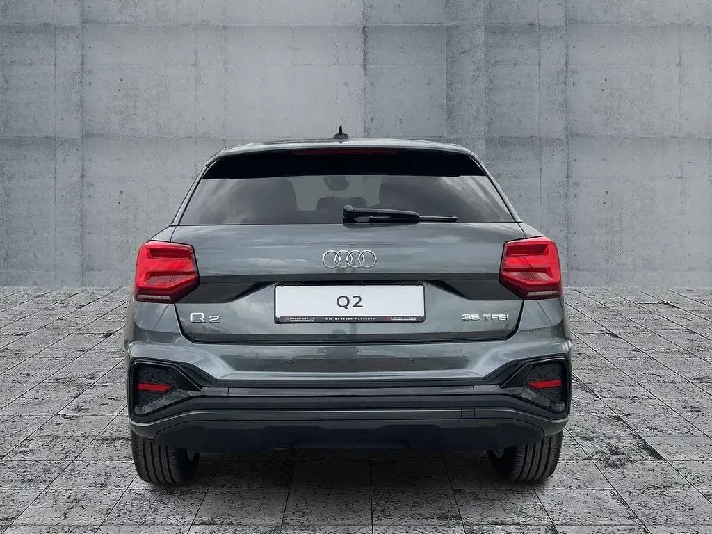 Neu Audi Q2 S-Line 150 PS (110 kW) 2026 Grau SUV