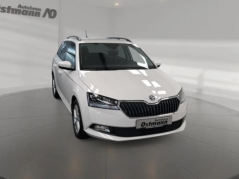 Gebraucht Skoda Fabia Ambition 95 PS (69 kW) 2022 Weiß Kombi