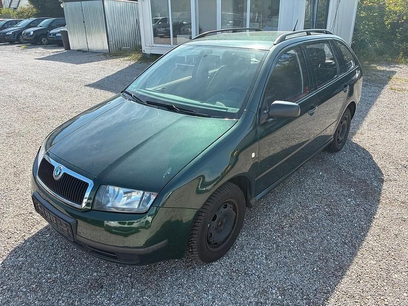 Grün Gebraucht 2003 Skoda Fabia Kombi | 350 € (Superpreis) - Bild 1/4