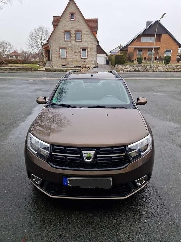 Gebraucht Dacia Logan Lauréate 90 PS (66 kW) 2017 Braun Kombi