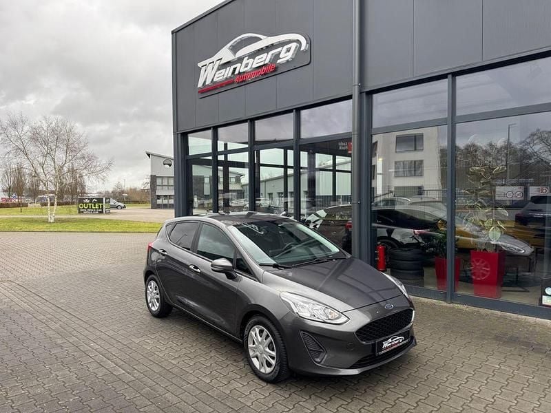 Gebraucht Ford Fiesta Cool & Connect 125 PS (91 kW) 2021 Grau Kleinwagen