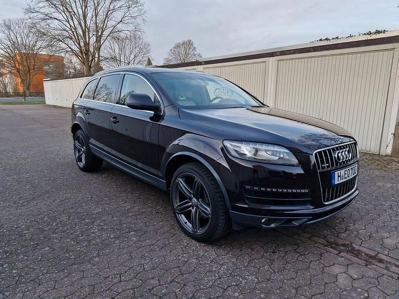 Gebraucht Audi Q7 Ambiente 340 PS (250 kW) 2010 Violet SUV