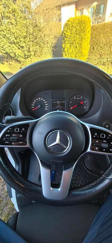 Gebraucht Mercedes Sprinter 163 PS (119 kW) 2019 Weiß Van