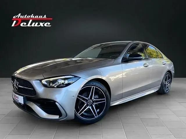 Mojavesilber Gebraucht 2022 Mercedes C180 AMG line Limousine | 34.900 € (Teuer) - Bild 1/4