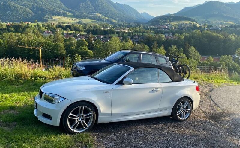 Weiß Gebraucht 2013 BMW 118 Cabriolet Sport Line Cabrio | 8.400 € (Fairer Preis) - Bild 1/4