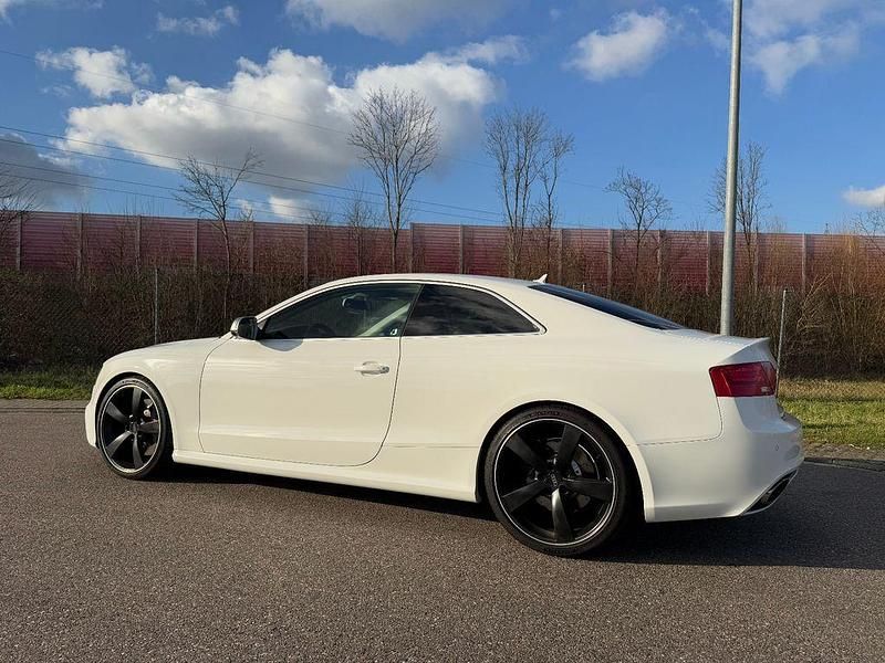 Weiß Gebraucht 2012 Audi RS5 Sport Coupé | 19.750 € - Bild 1/4