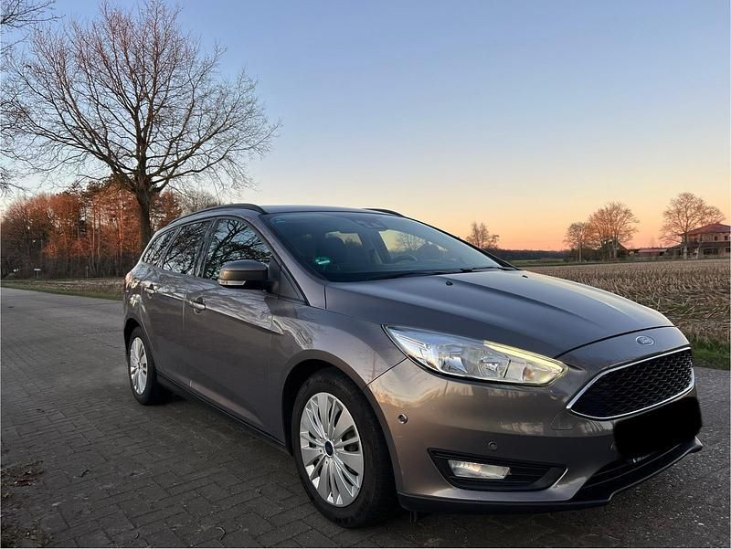 Gebraucht Ford Focus 125 PS (91 kW) 2015 Silber Kombi