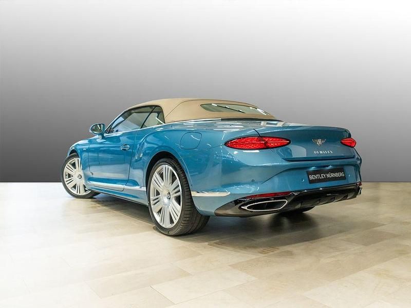 Neu Bentley Continental 680 PS (500 kW) 2026 Blau Cabrio