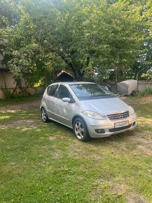 Silber Gebraucht 2004 Mercedes A200 Limousine | 500 € (Superpreis) - Bild 1/3