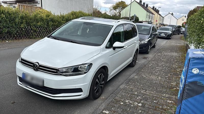 Gebraucht VW Touran 110 PS (80 kW) 2020 Weiß Van / Kleinbus