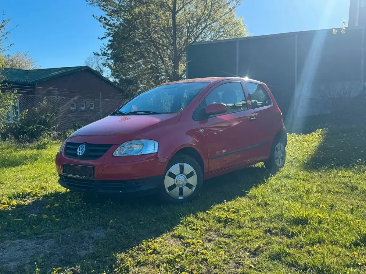 Usata VW Fox 54 CV (39 kW) 2005 Rosso Utilitaria