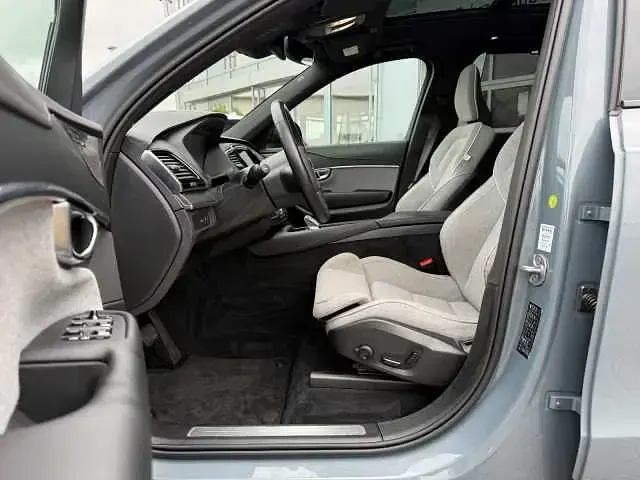 Gebraucht Volvo XC90 Plus 455 PS (334 kW) 2023 Grau SUV