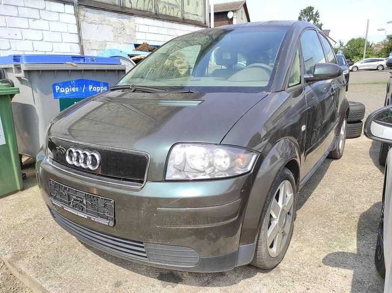 Piniengrün perleffekt Gebraucht 2000 Audi A2 Kleinwagen | 3.999 € (Fairer Preis) - Bild 1/4