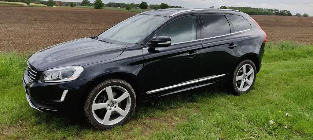 Używany Volvo XC60 215 KM (158 kW) 2013 Czarny SUV