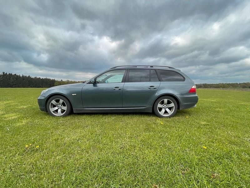 Second-hand BMW 525 197 CP (144 kW) 2008 Albastru Break
