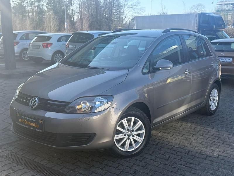 Gebraucht VW Golf Plus Cross 105 PS (77 kW) 2013 Braun Van / Kleinbus