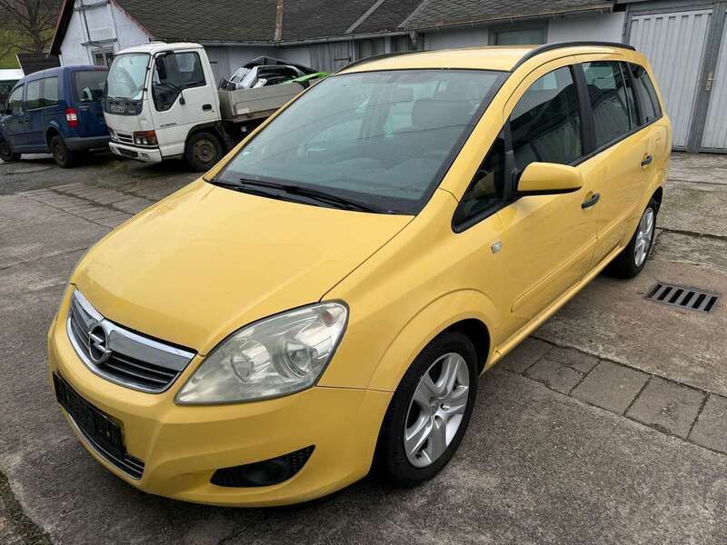 Sonderfarbe sonnengelb Gebraucht 2008 Opel Zafira Edition Van / Kleinbus | 1.999 € (Guter Preis) - Bild 1/4