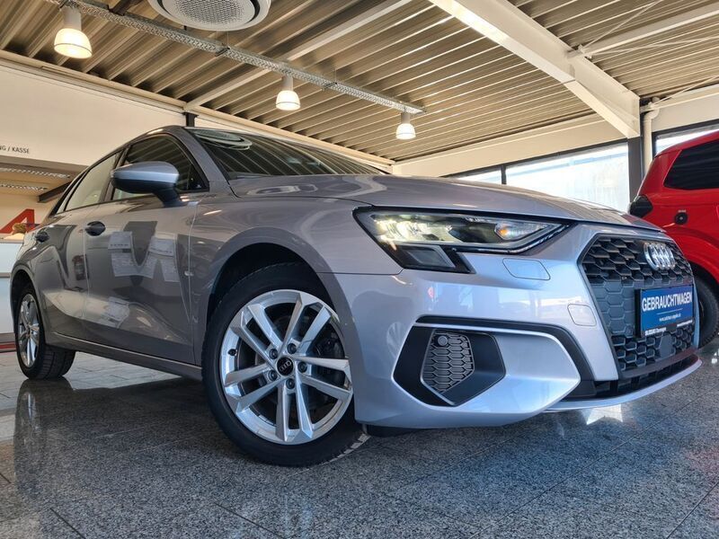 Florettsilber Gebraucht 2022 Audi A3 Sportback e-tron Basis Limousine | 23.490 € (Fairer Preis) - Bild 1/4