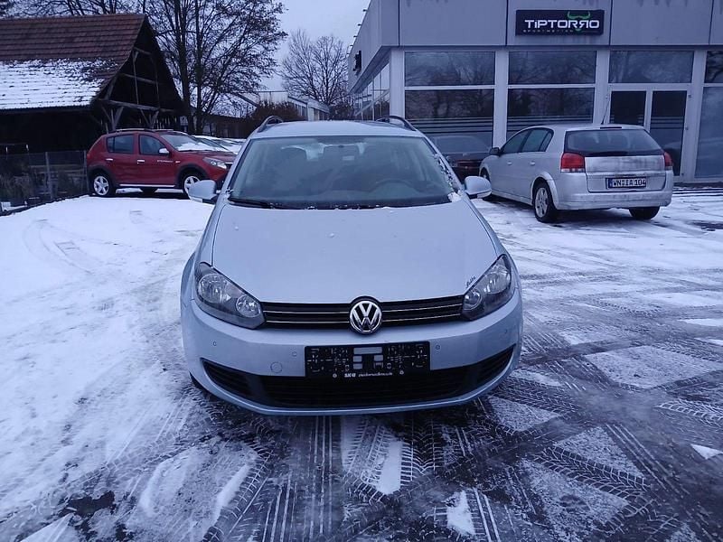 Blau Gebraucht 2011 VW Golf Comfortline Kombi | 3.800 € (Guter Preis) - Bild 1/4