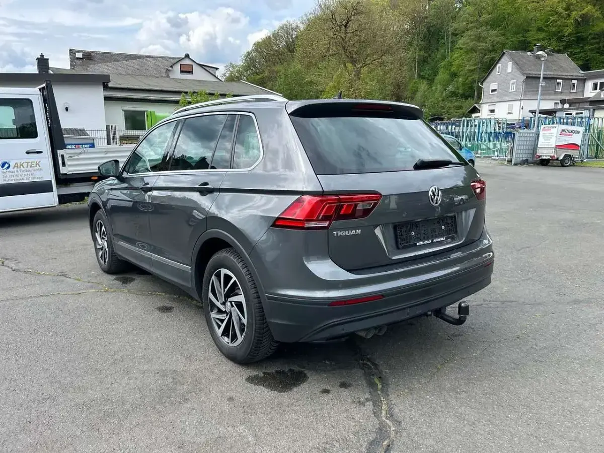 Gebraucht VW Tiguan Join 116 PS (85 kW) 2018 Grau SUV