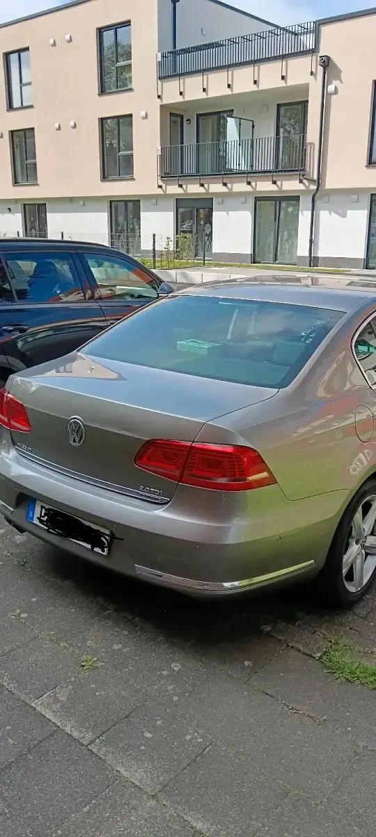 Gebraucht VW Passat 177 PS (130 kW) 2013 Gold Limousine