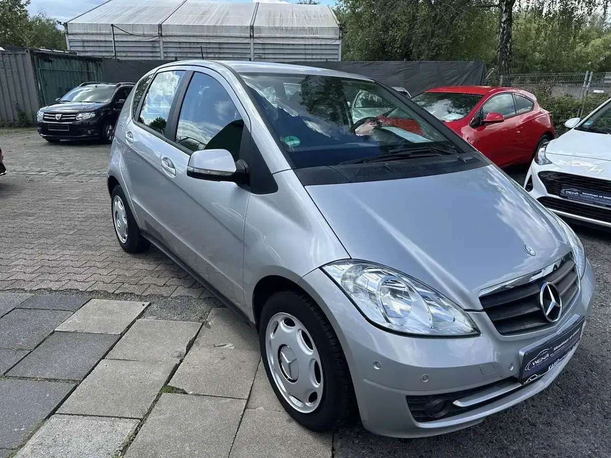 Gebraucht Mercedes A160 95 PS (69 kW) 2009 Polarsilber  metalliclack Kleinwagen
