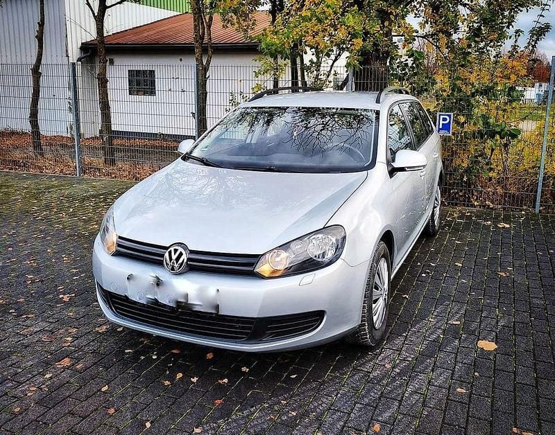 Gebraucht VW Golf VII Trendline 105 PS (77 kW) 2013 Silber Kombi
