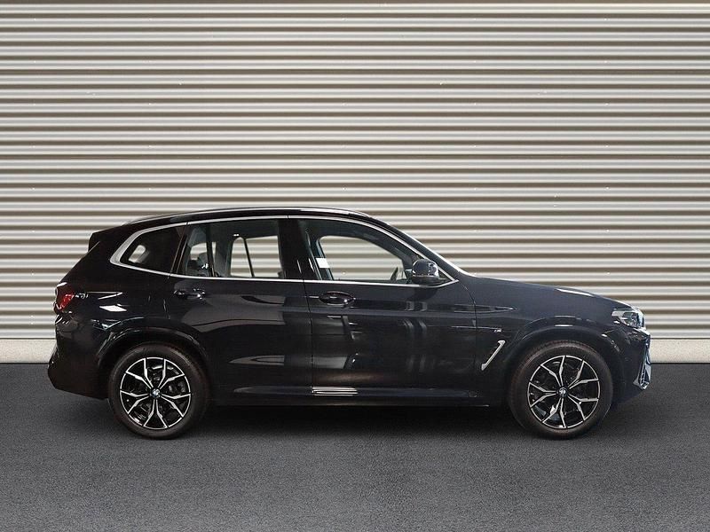 Gebraucht BMW X3 Efficient Dynamics 190 PS (139 kW) 2023 Carbonschwarz SUV