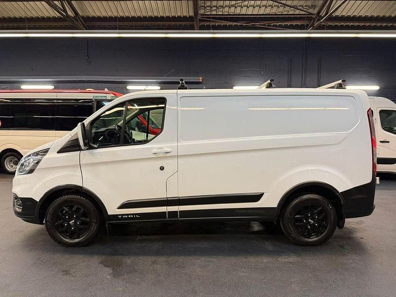 Gebraucht Ford Transit Custom 131 PS (96 kW) 2021 Weiß Van / Kleinbus
