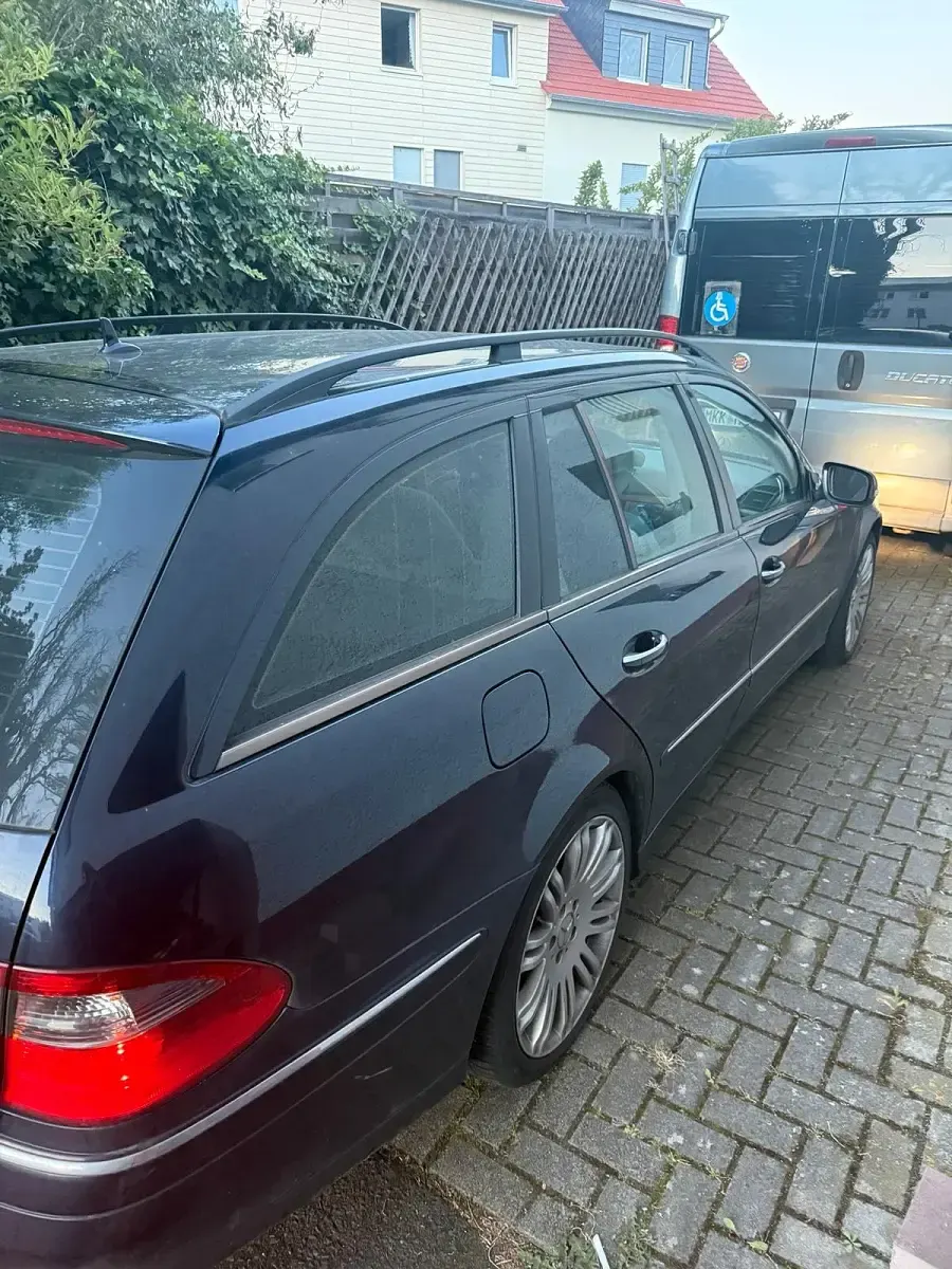 Gebraucht Mercedes E220 170 PS (125 kW) 2008 Blau Kombi