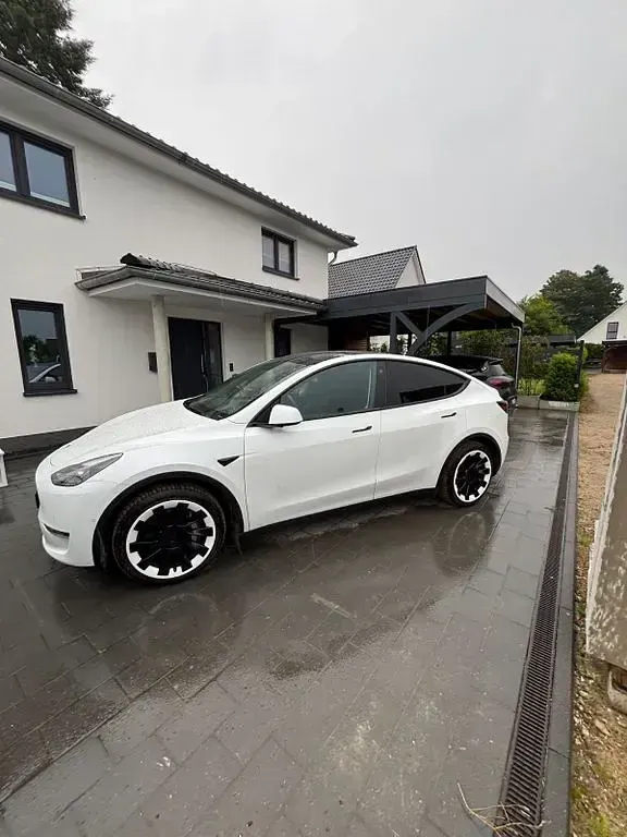 Gebraucht Tesla Model Y 274 kW (373 PS) 2022 Weiß SUV