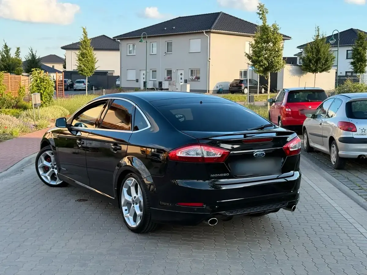 Gebraucht Ford Mondeo Titanium S 200 PS (147 kW) 2012 Schwarz Limousine