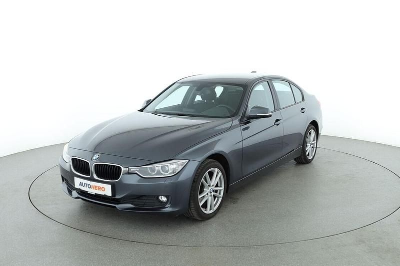 Grau Gebraucht 2015 BMW 316 Limousine | 14.450 € (Etwas zu teuer) - Bild 1/3