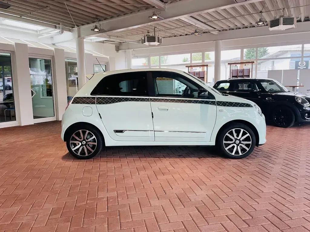 Gebraucht Renault Twingo 90 PS (66 kW) 2018 Grün Kleinwagen